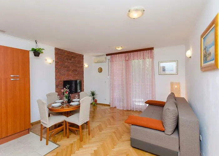 Apartment Lucija